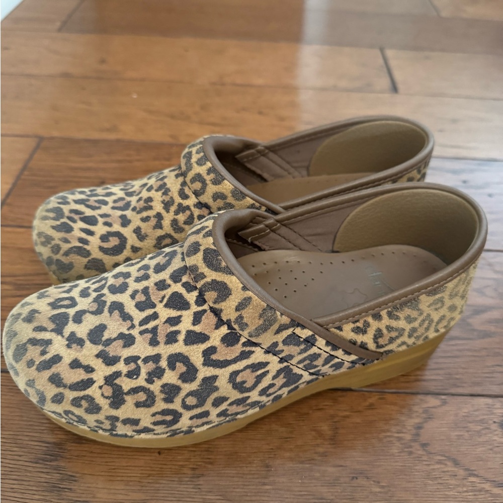 Sanita Clogs Leopard/ Cheetah